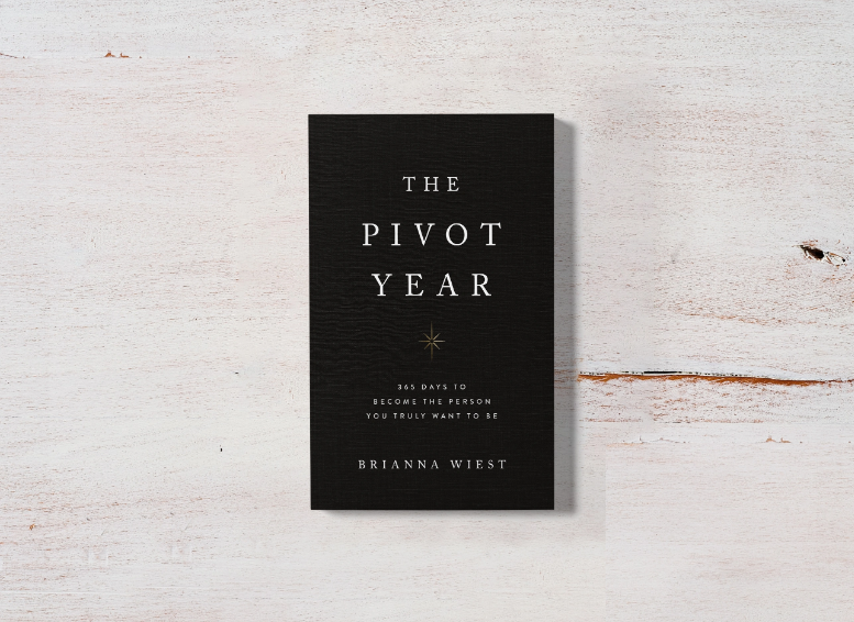 The Pivot Year - book: Paperback