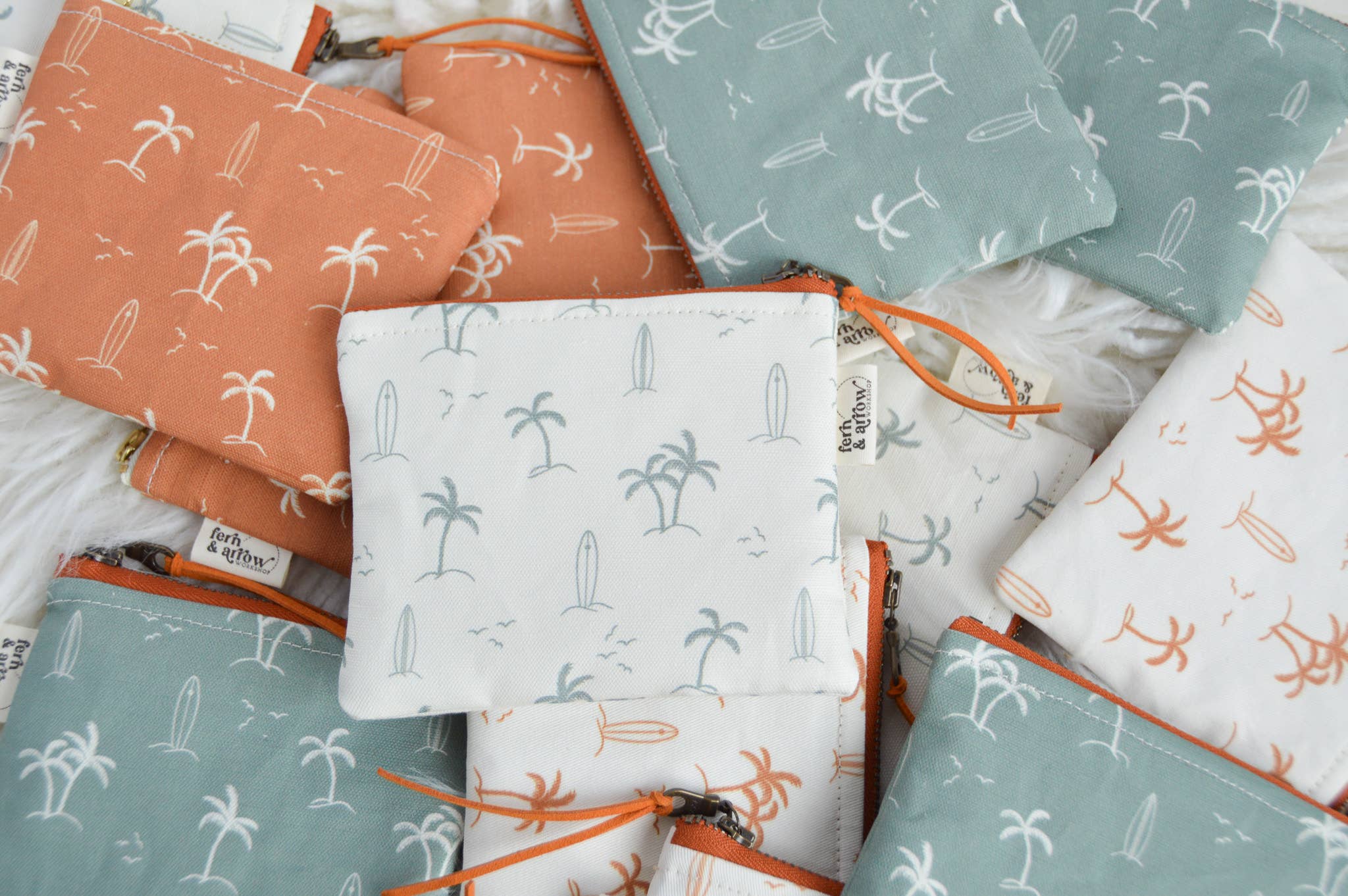 Palms Surf Zipper Pouch - White Rust: Coin Purse