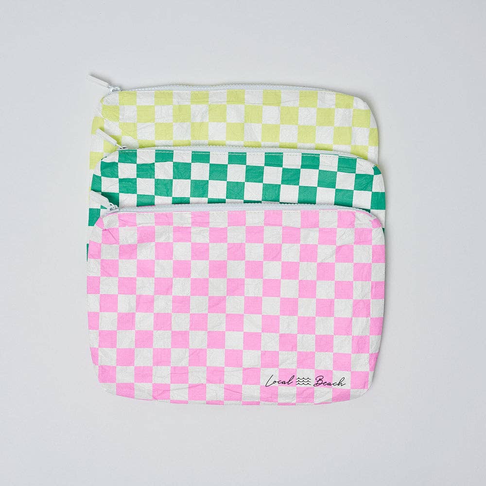 Green Checker Water Resistant Pouch: Green Medium