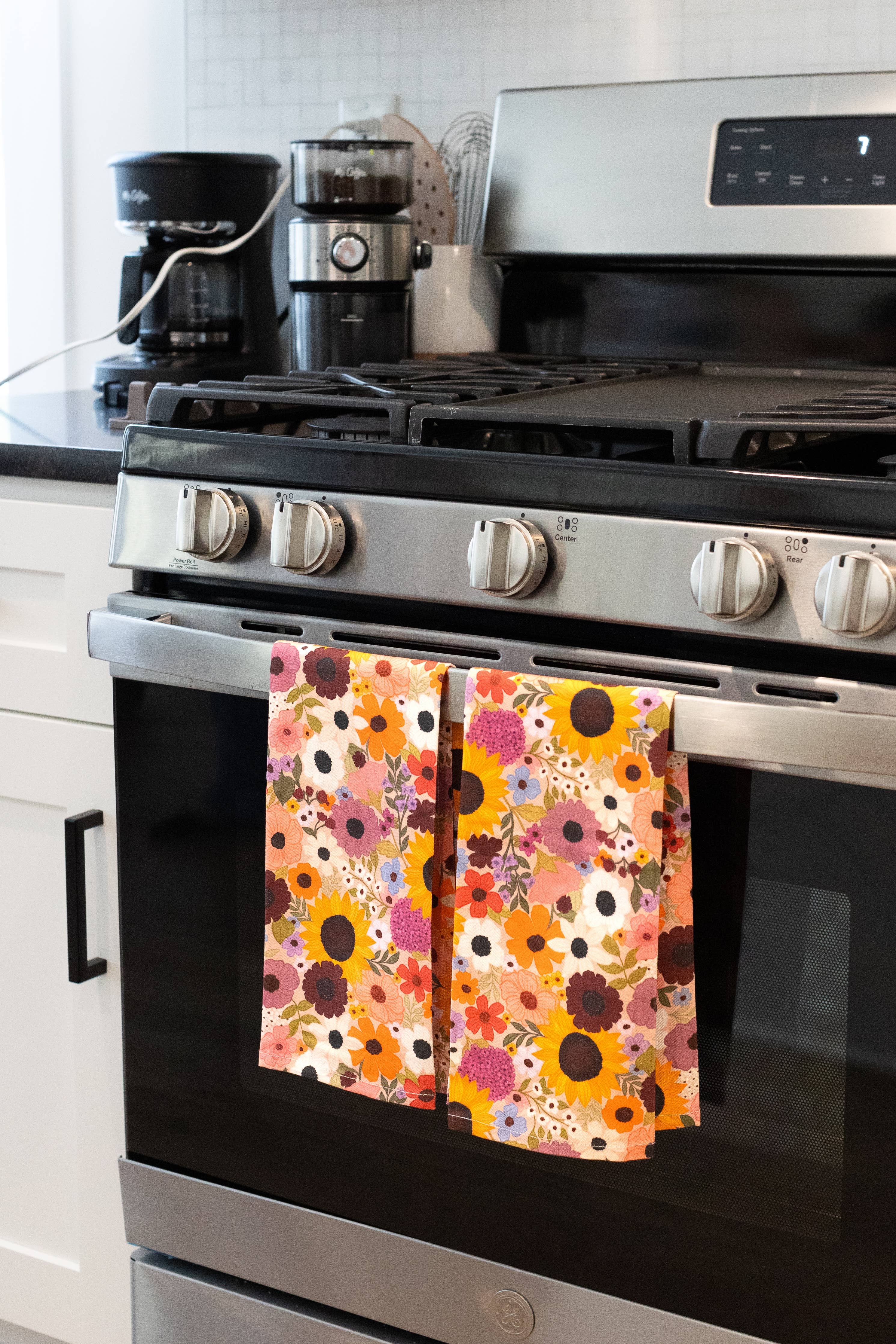 Pack of 2 Rainbow Garden Tea Towels