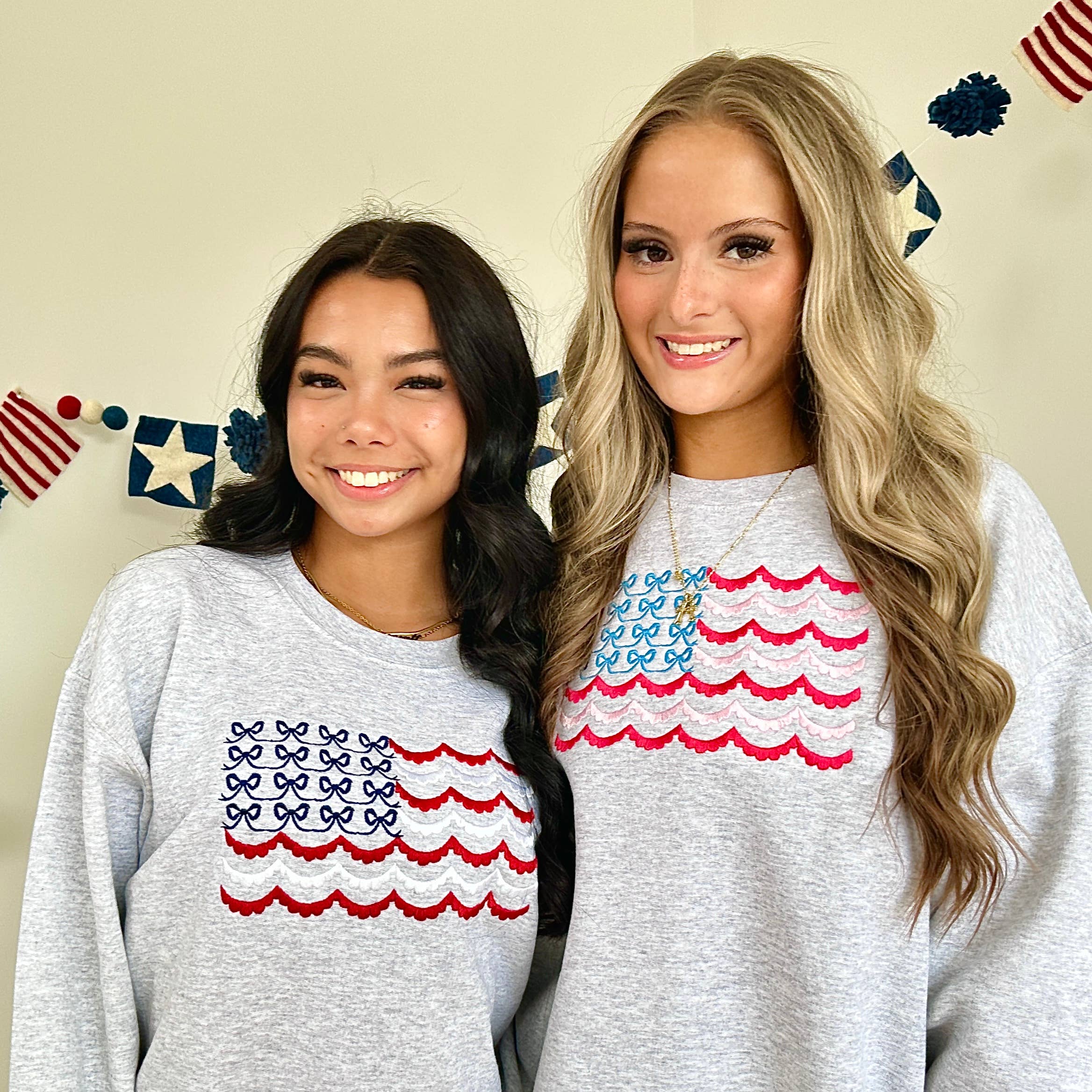 Embroidered USA Bow and Scallop Crewneck Sweatshirt: Ash / S