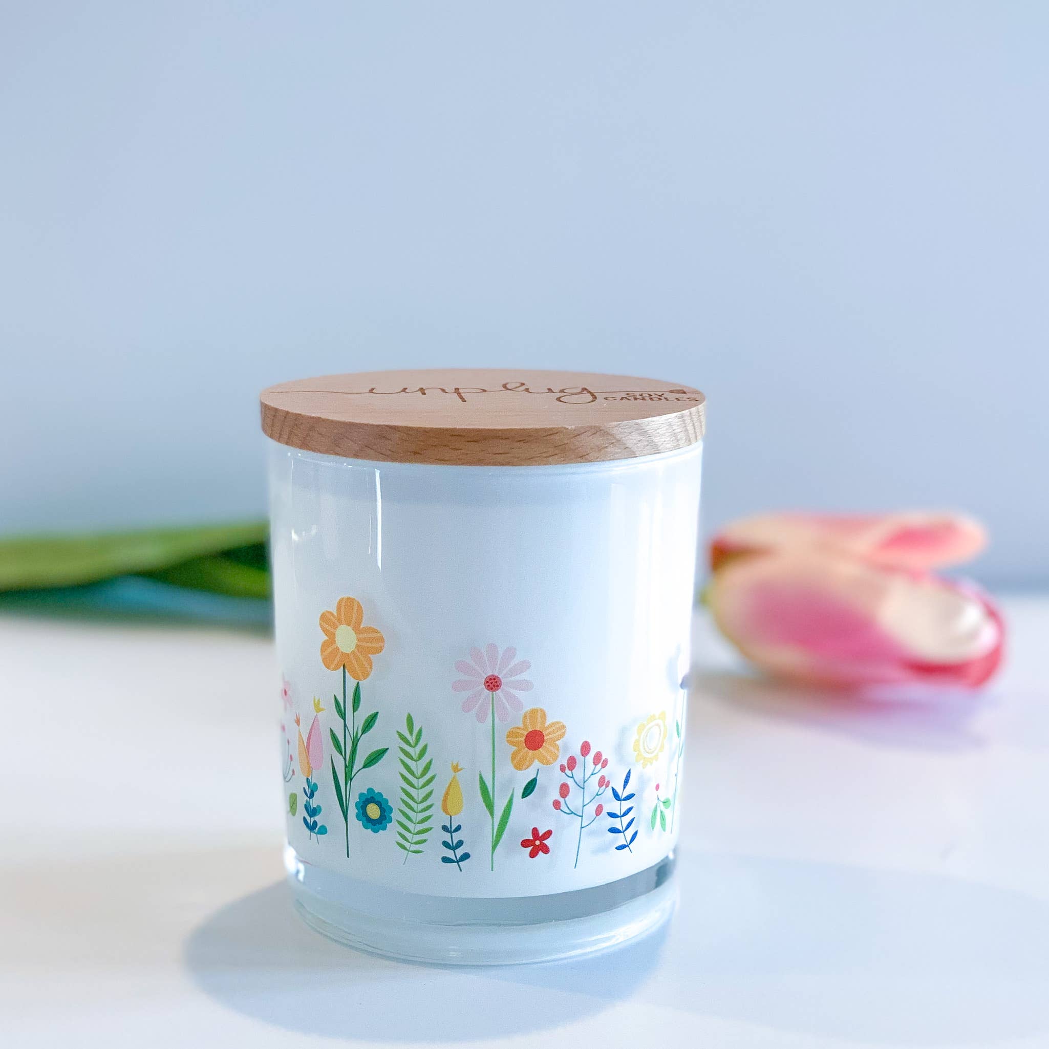 Spring Flowers Soy Candle: Vanilla Brûlée