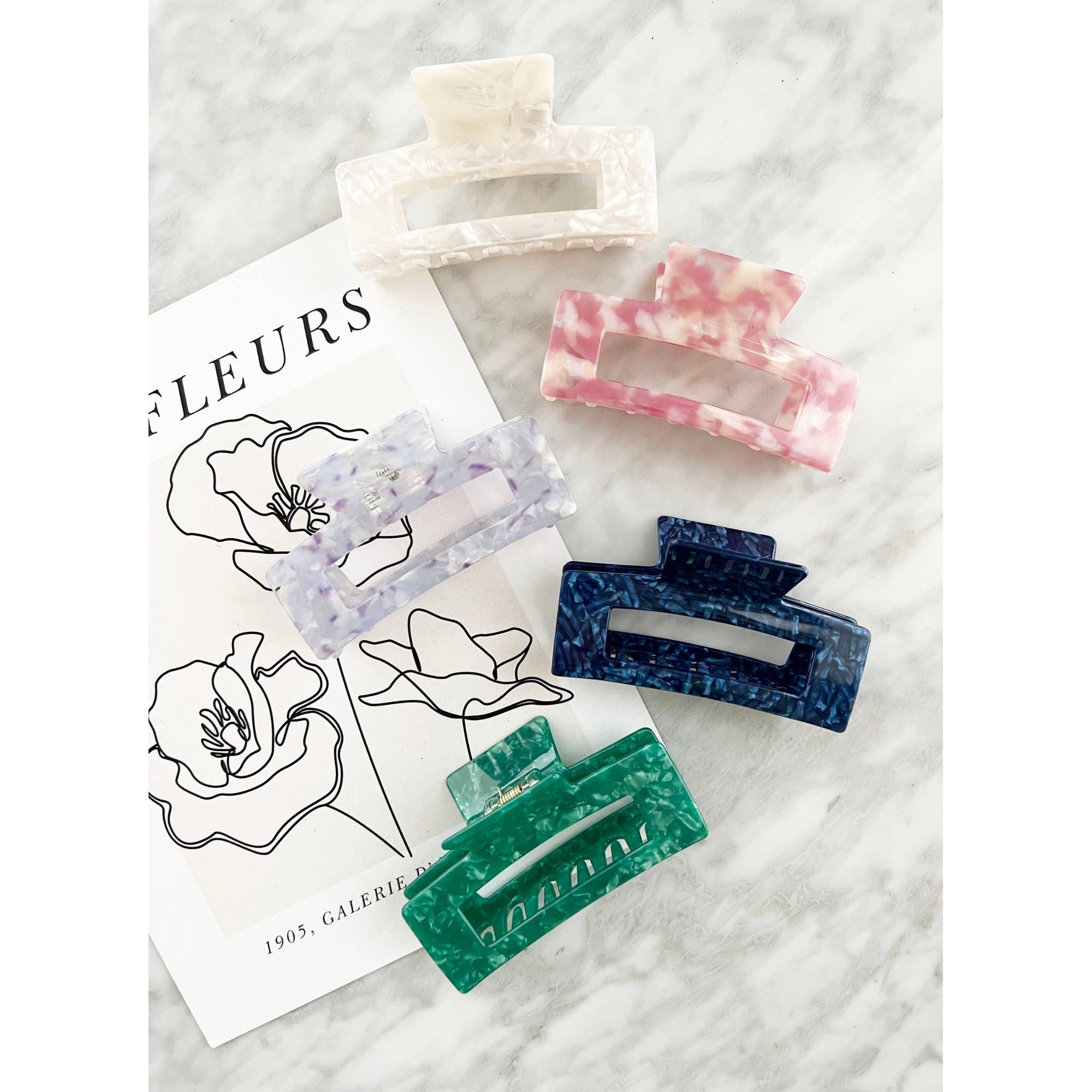 Jumbo 4-Inch Acetate Hair Claw - BETTY: CAPPUCCINO / ONE SIZE