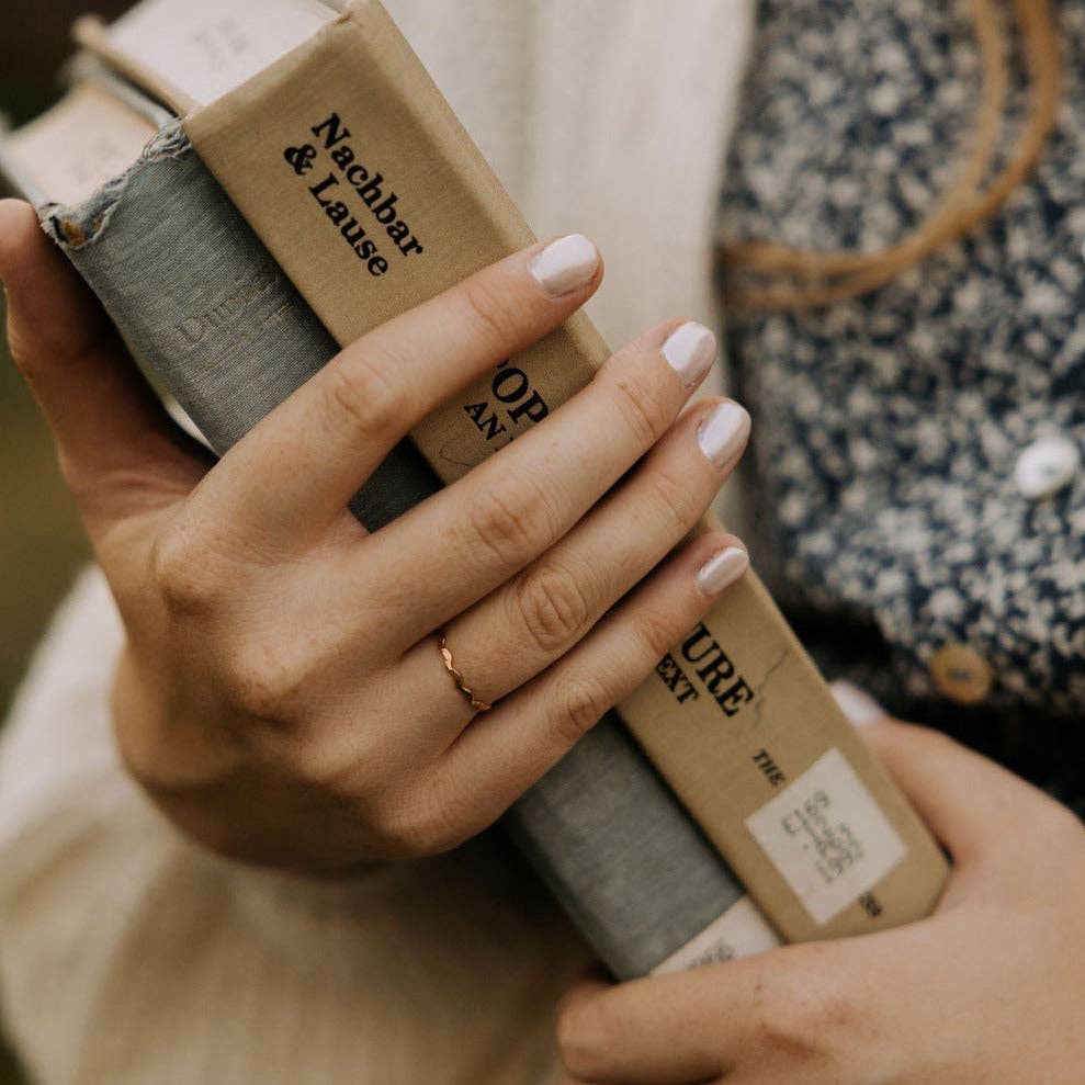 Stevie Gold Filled Wave Ring: 6