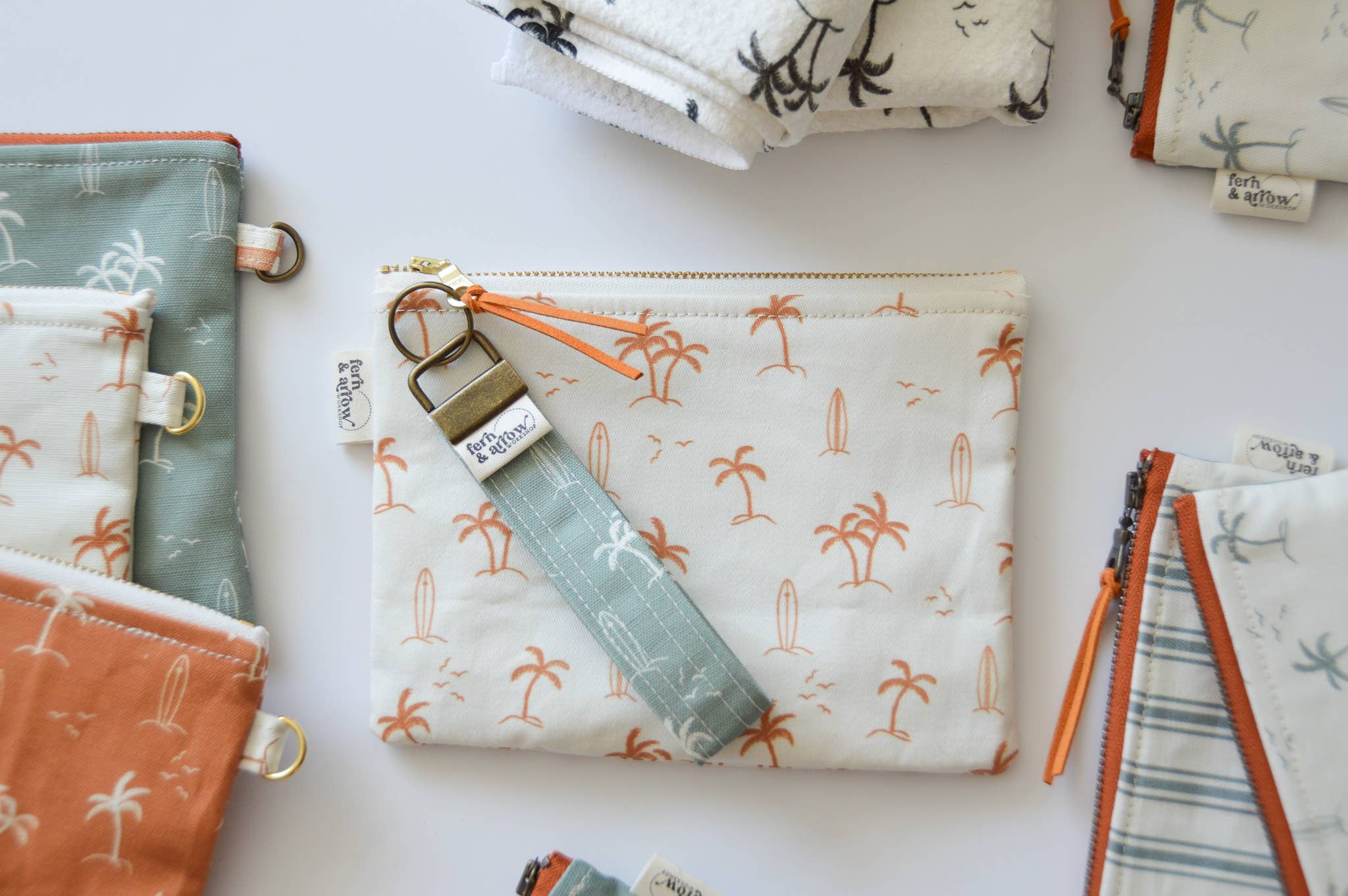 Palms Surf Zipper Pouch - White Rust: Coin Purse