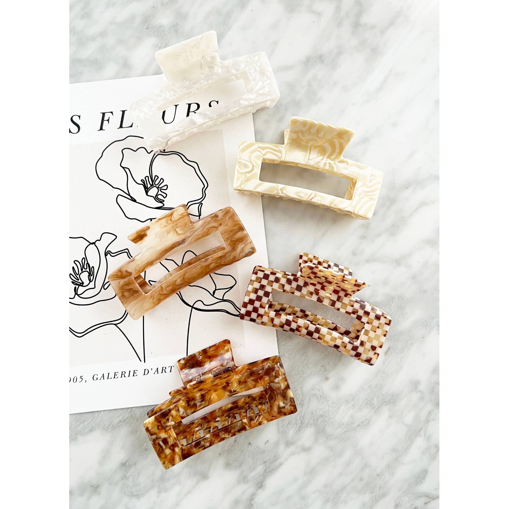 Jumbo 4-Inch Acetate Hair Claw - BETTY: CAPPUCCINO / ONE SIZE