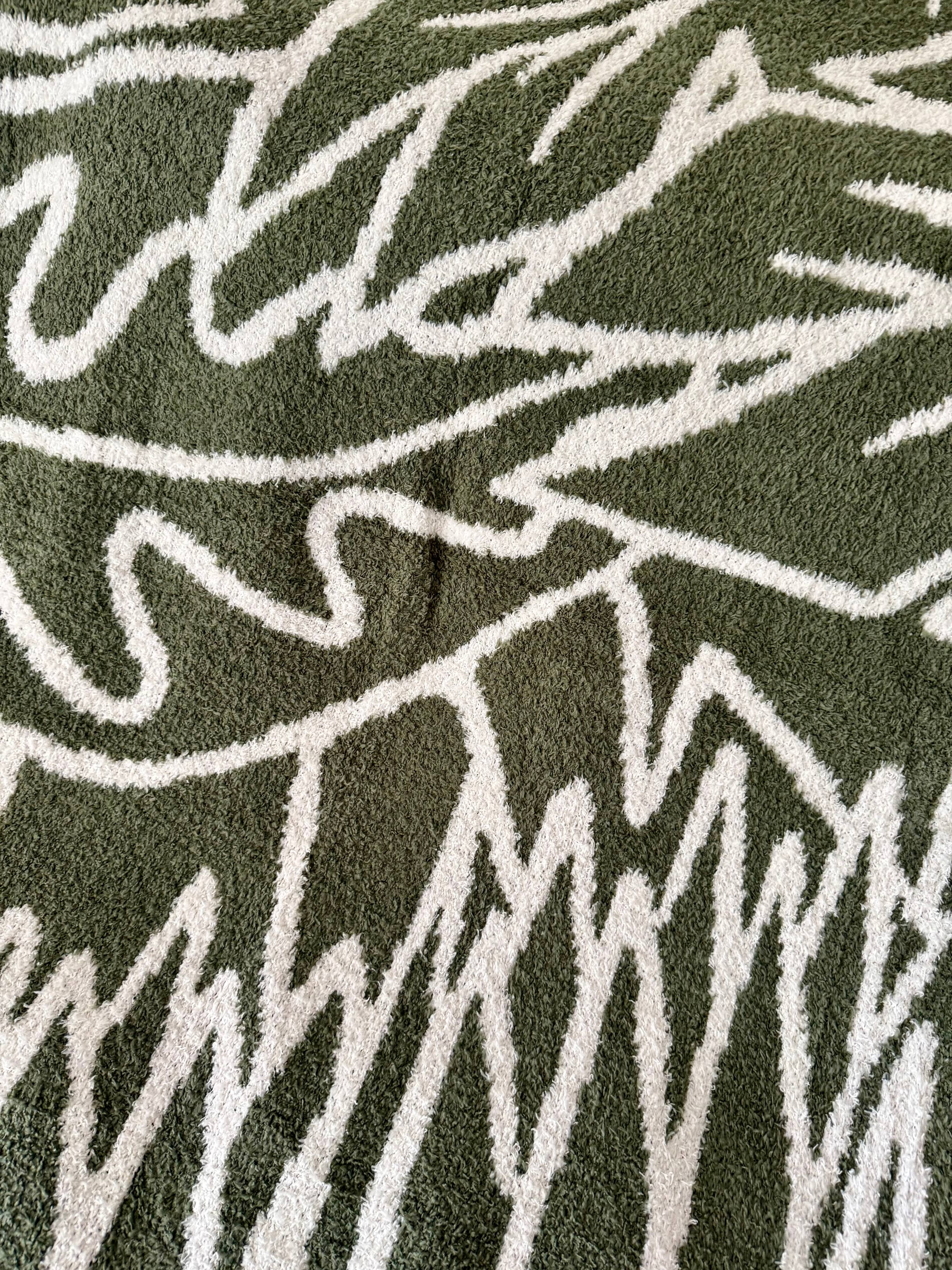 Canopy Plush Throw - Vintage Green