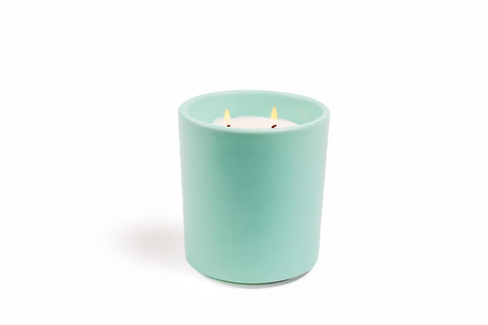 Earth & Ember 13 oz Candle: Endless Sea