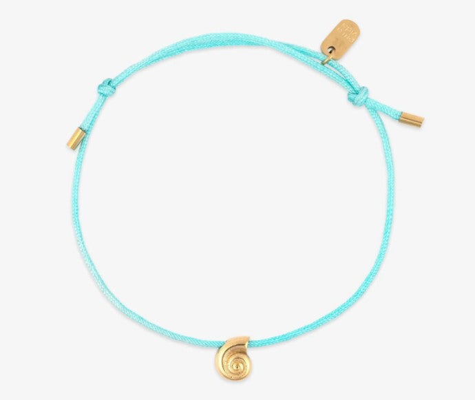 Lydia Charm Bracelet w/ Gold Seashell - Coastal Jewelry | Magothy Market