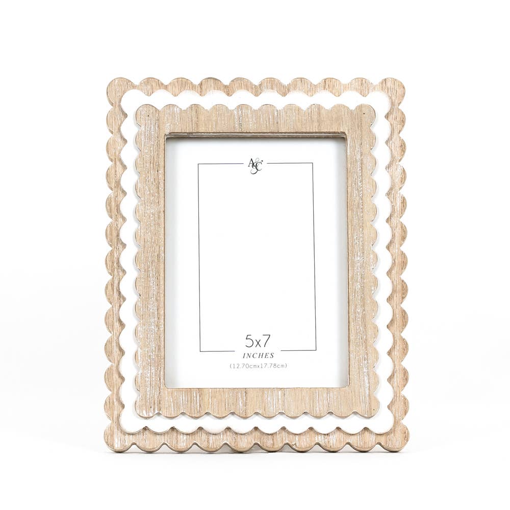 8x10x1 wood photo frame (SCALLOP) ntrl/wh (5x7) pic