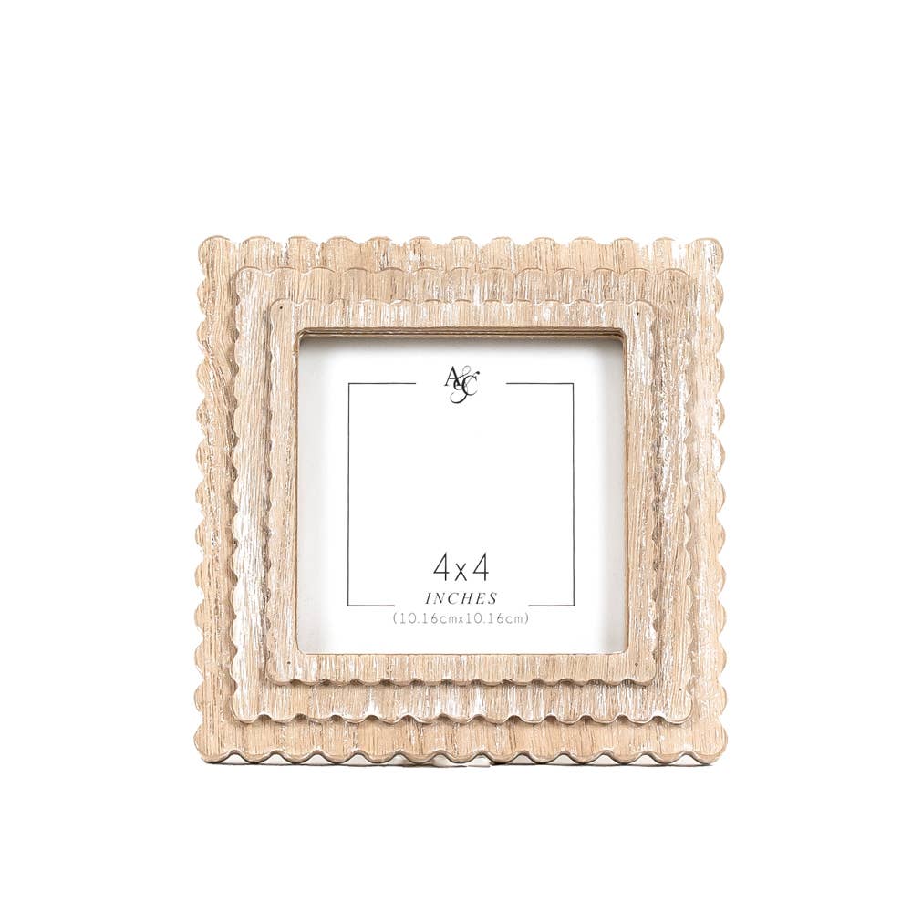 6x6x1 wood photo frame (SCALLOP) natural (4x4) pic